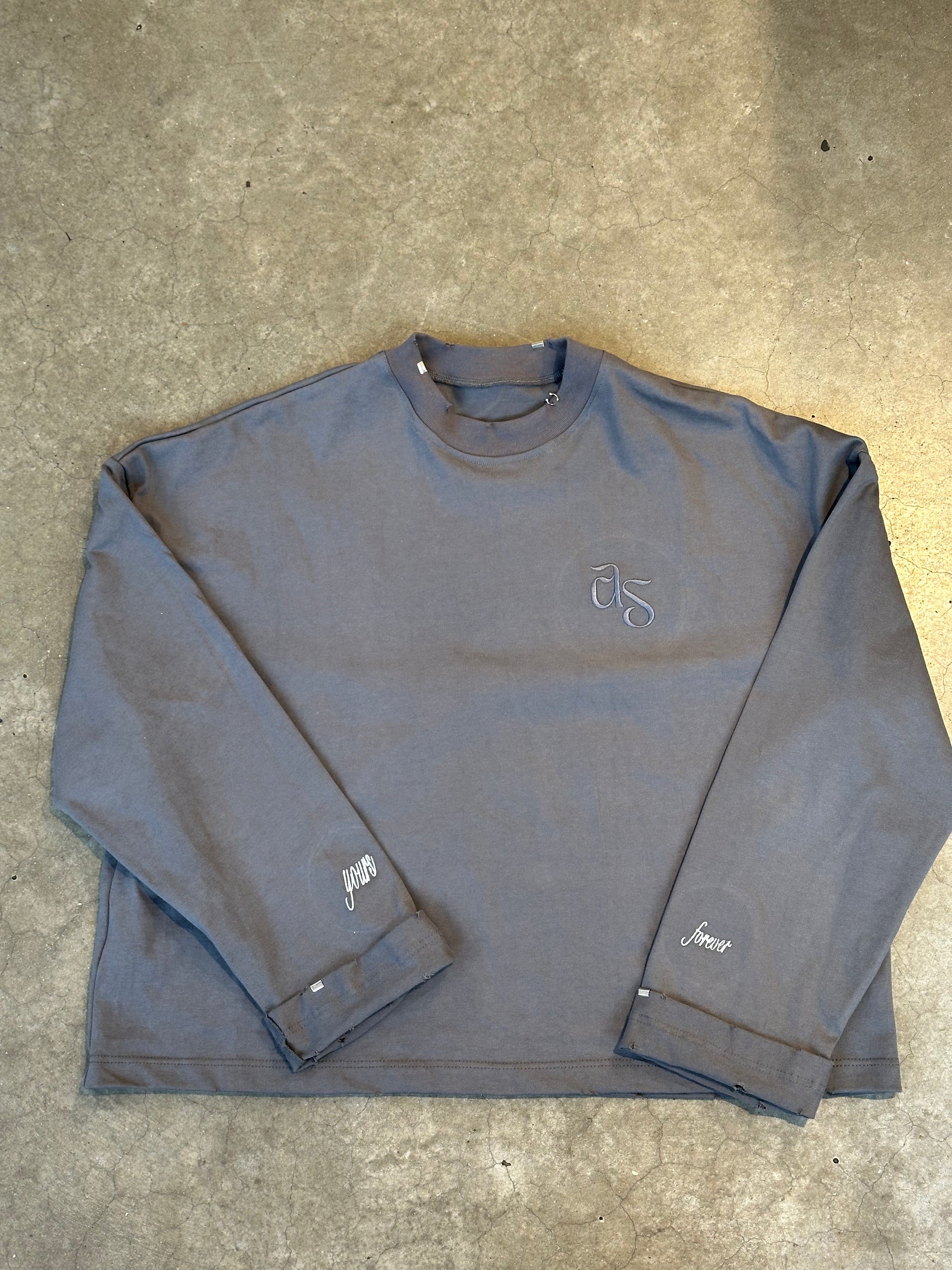 Product picture of the Forever Yours heavy weight long sleeve